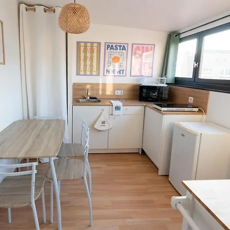 Chez Mona Apartment *