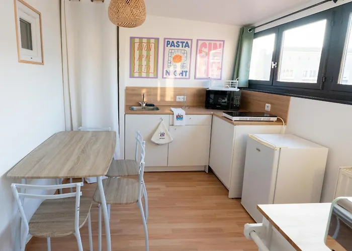 Chez Mona Apartment *